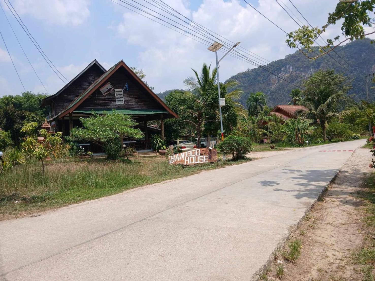 Bamboo House Hotel Khao Sok National Park Eksteriør billede