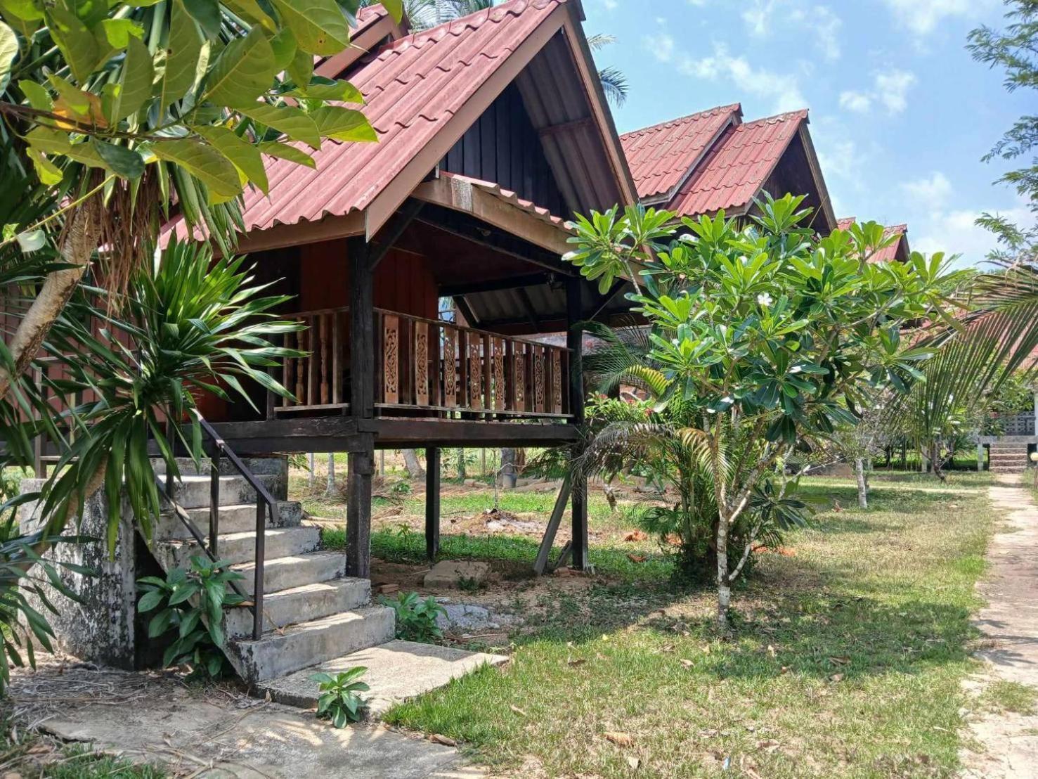 Bamboo House Hotel Khao Sok National Park Eksteriør billede